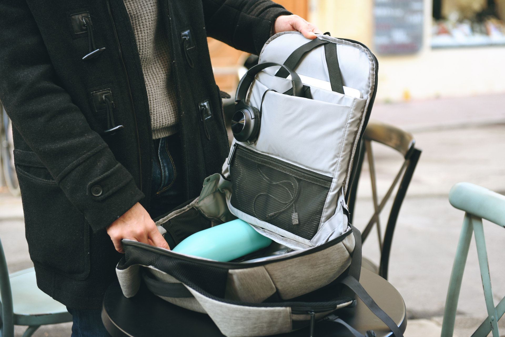 Guide 2026 : Comment organiser son sac de voyage pour éviter les vols ?