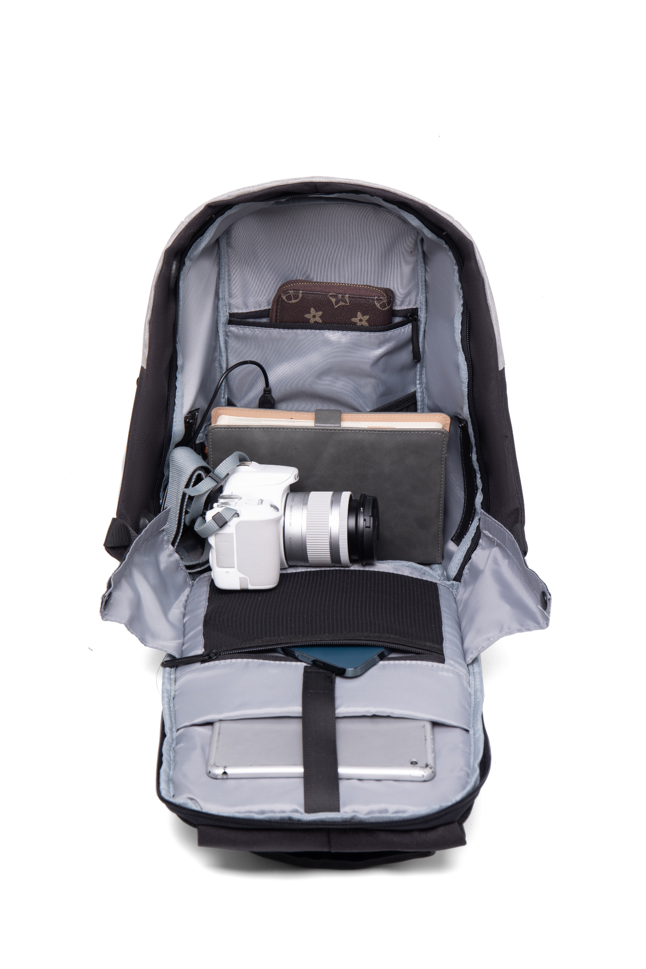 Sac à dos antivol Mini Groovy 17 litres avec port USB, prise jack intégrée et fermetures dissimulées – tissu Oxford anti-coupure – vue 9