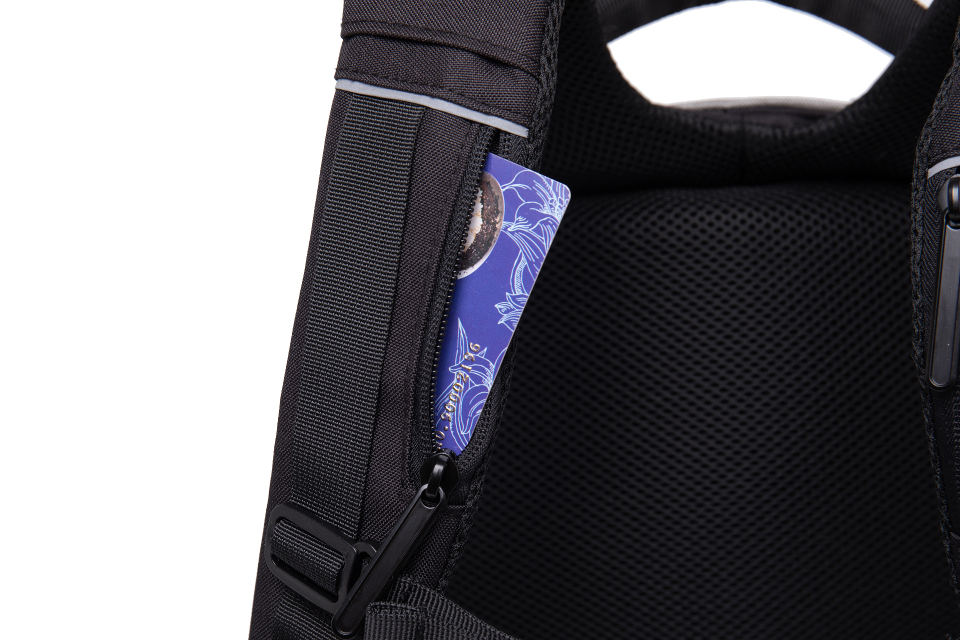 Sac à dos antivol Mini Groovy 17 litres avec port USB, prise jack intégrée et fermetures dissimulées – tissu Oxford anti-coupure – vue 5